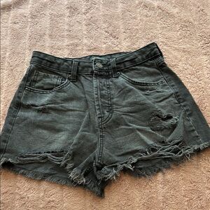 Highrise wild fable black ripped denim shorts (size 6)